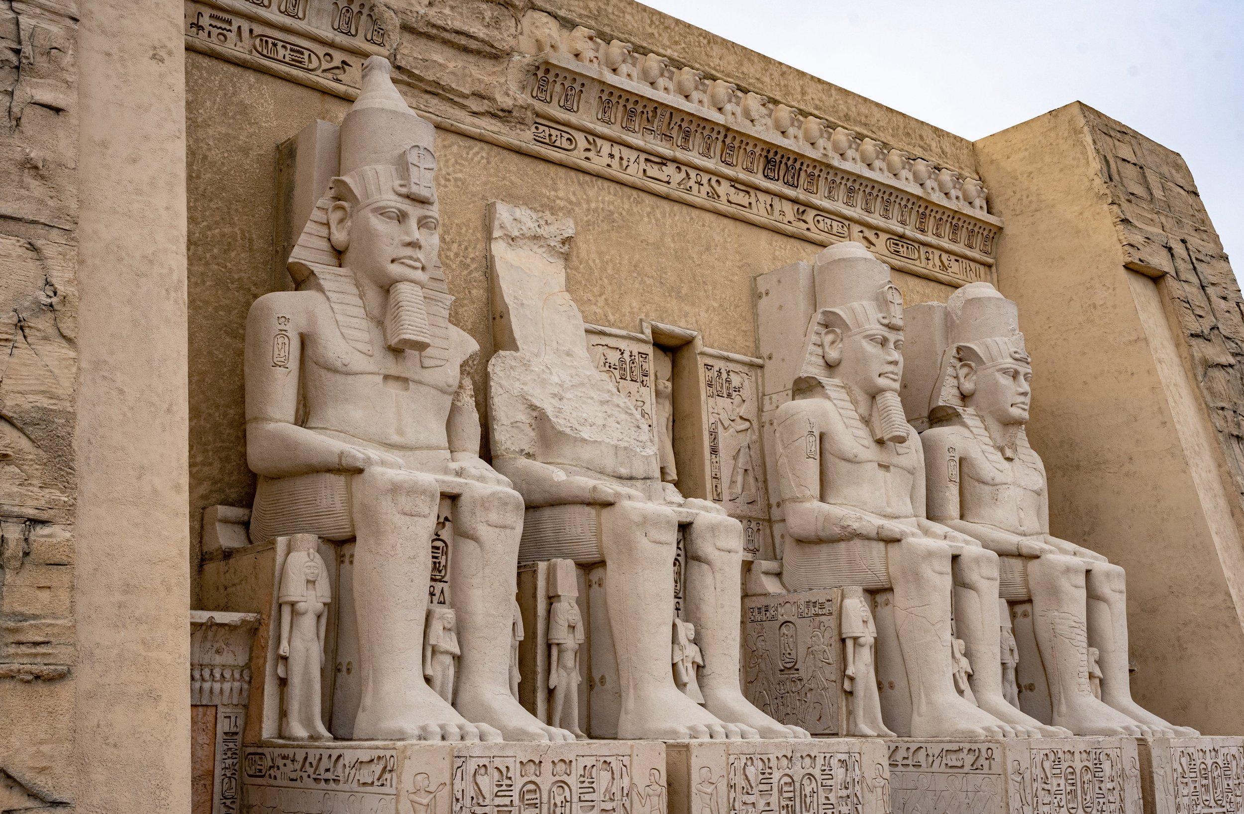 معابد خورشید و فرعونها